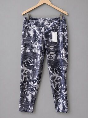 NWT Zella Girls Gray Marbled Abstract Athletic Leggings Size XL
